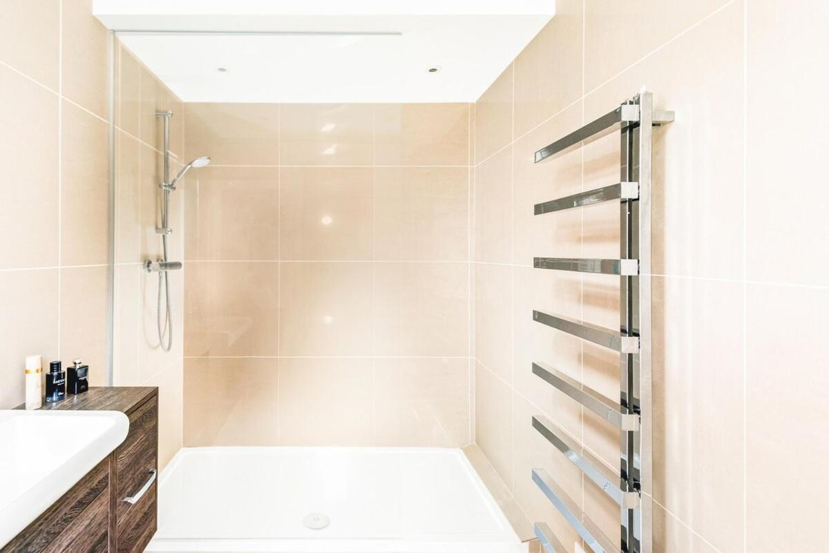 Apartamento Tranquil Sneyd Park Escape With Garden Views By Mycityhaven