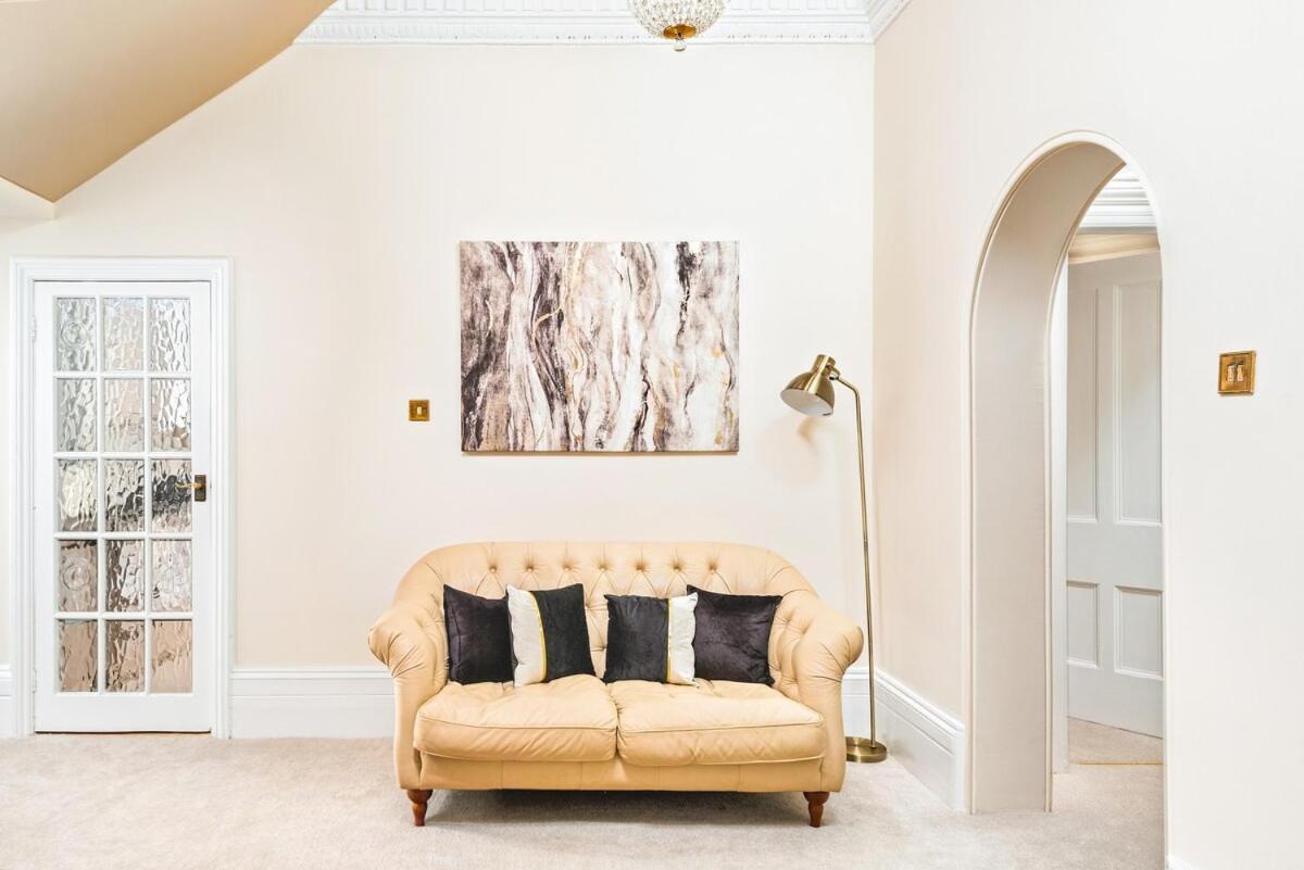 Apartamento Tranquil Sneyd Park Escape With Garden Views By Mycityhaven