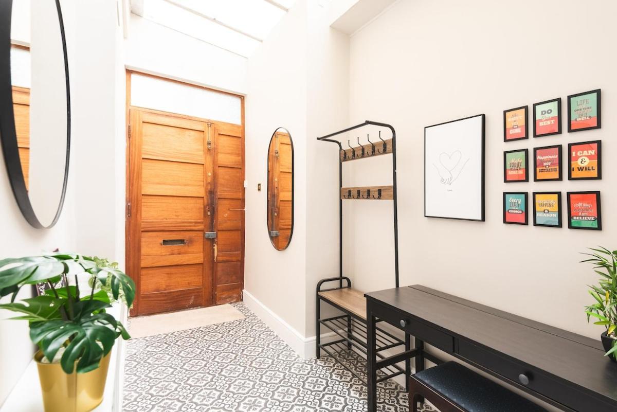 Tranquil Sneyd Park Escape With Garden Views By Mycityhaven *
