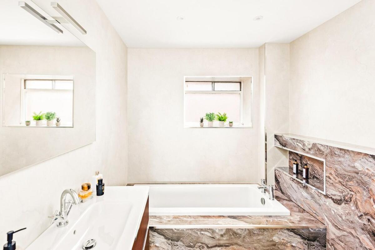 Tranquil Sneyd Park Escape With Garden Views By Mycityhaven Leilighet Bristol