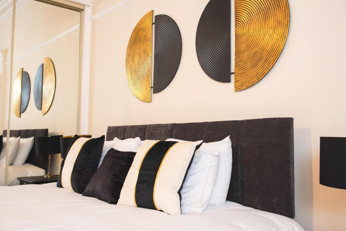 Tranquil Sneyd Park Escape With Garden Views By Mycityhaven Bristol